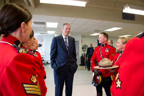 Premier Pallister and RCMP ready to greet Royal Visitors in Winnipeg!